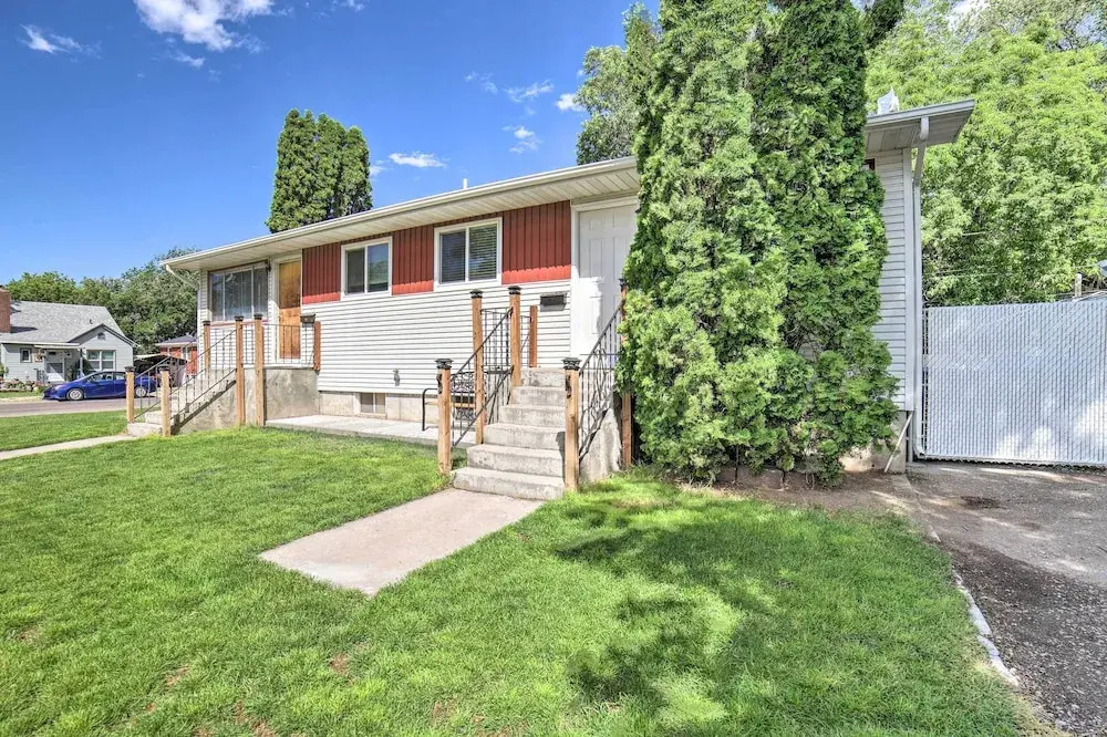 Cozy Townhome: Near Dtwn, Hospital & College!