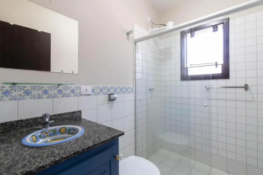 Linda Casa! Acesso privado praia Guaratuba(50mts)
