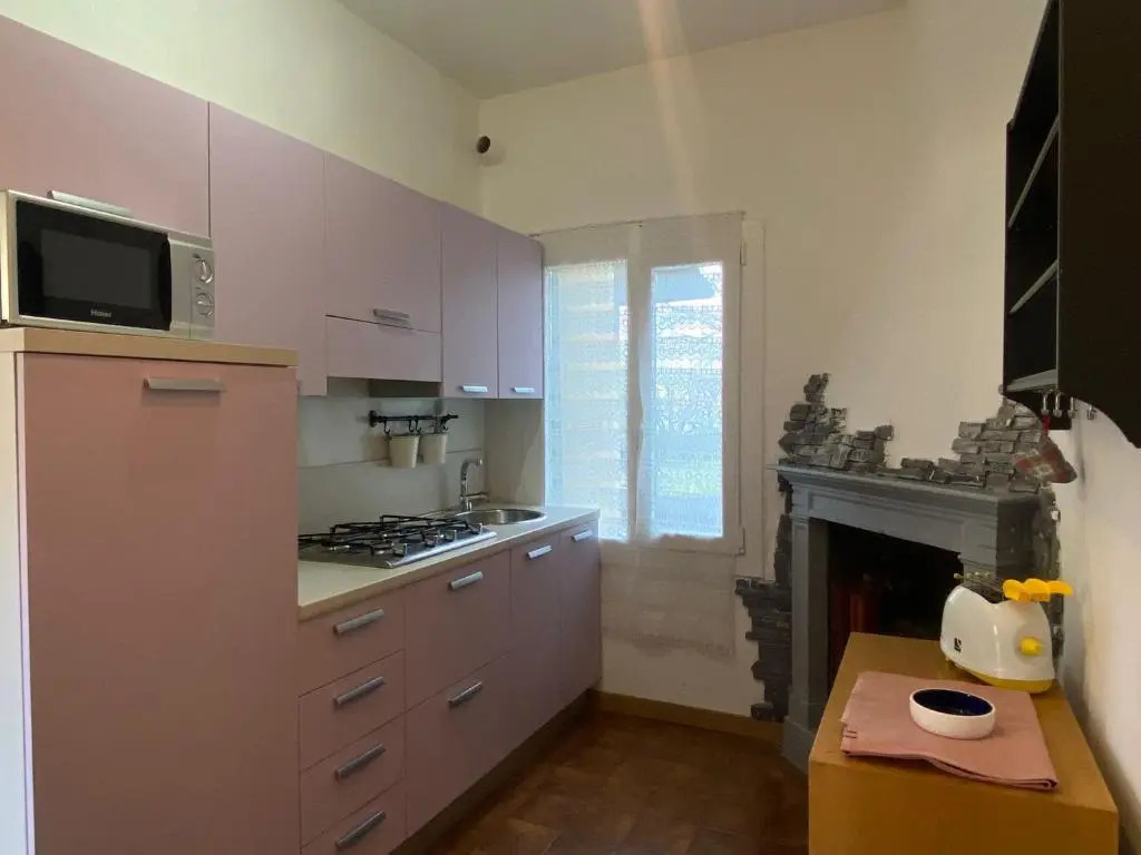 Independent Little House with Garden