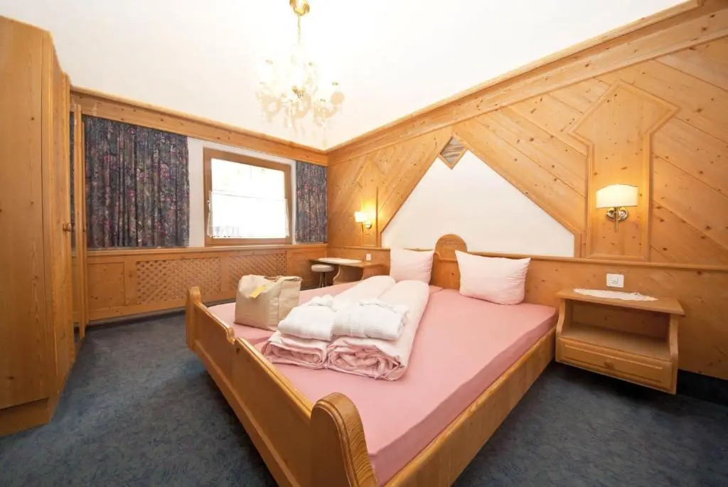 Hotel des Alpes