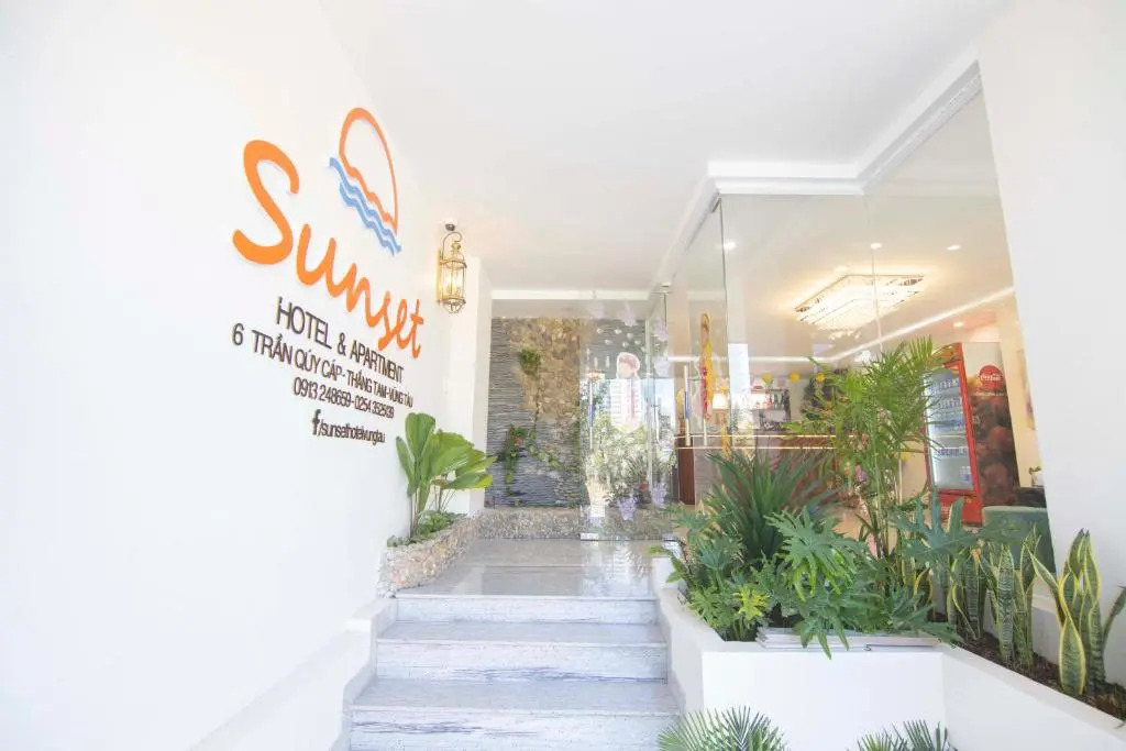 Sunset Hotel & Apartment
