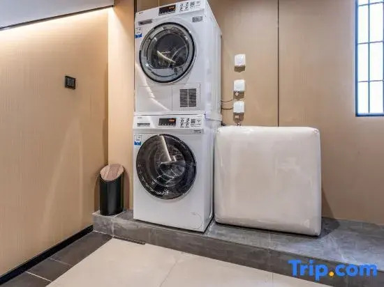 Yimi Hotel (China South City Shangmugu Subway Station)