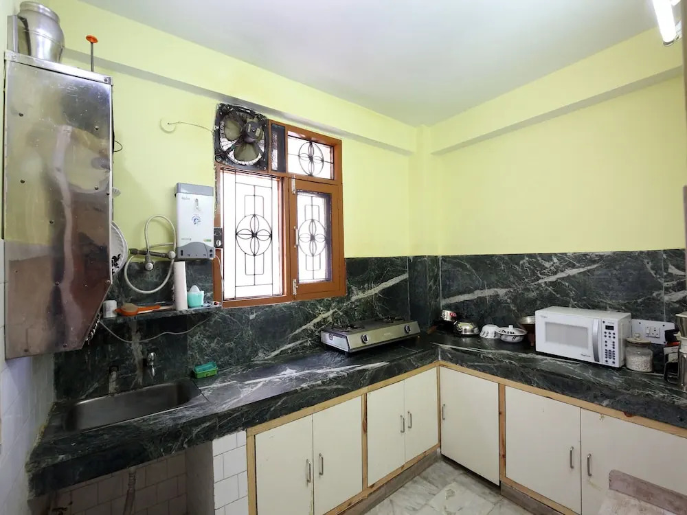 OYO 9107 Home 3BHK Villa Isbt Tuttikandi Shimla