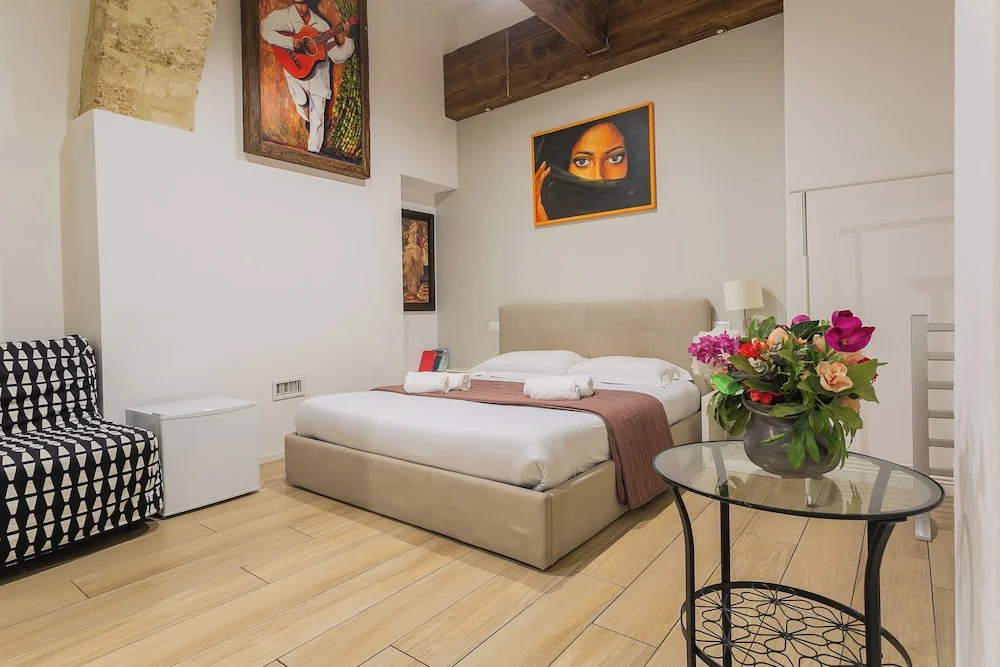Red Rooms by Wonderful Italy