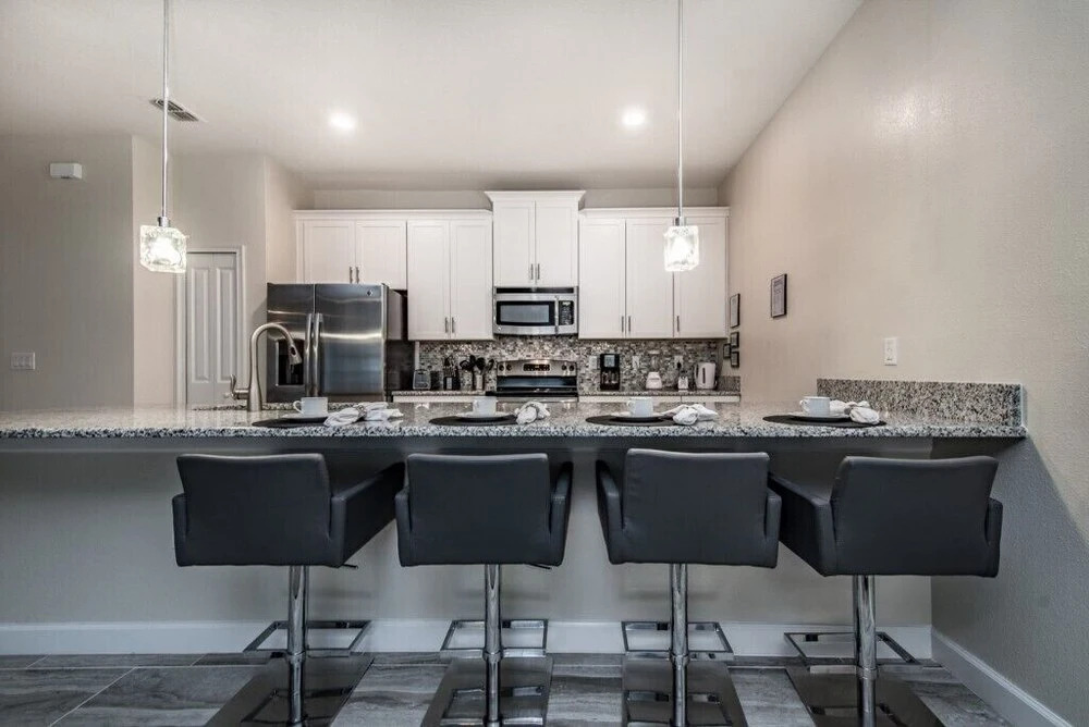 Stylish 4 Bed 3 Ba Pool Home