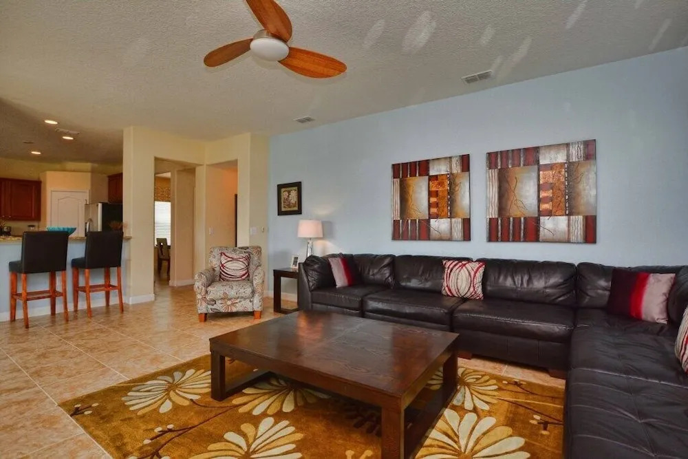 4706ts-5 Bedroom Pool - The Shire Home
