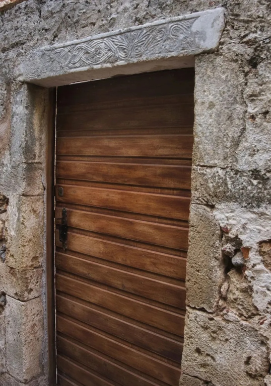 Menexes Suites Monemvasia