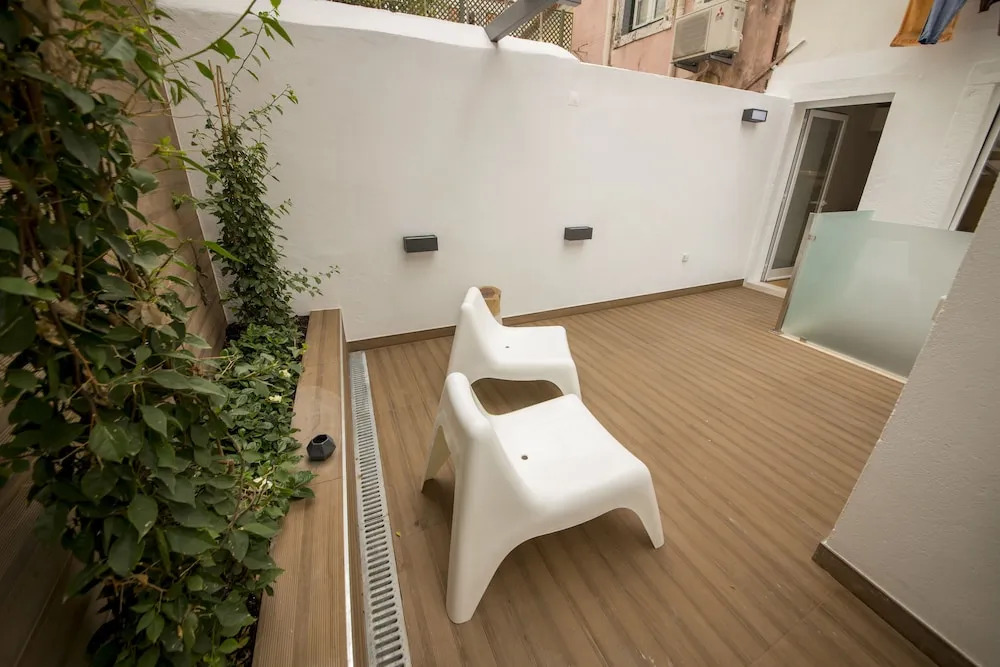Designer Apartment in one of Lisbon's Trendiest Quarters
