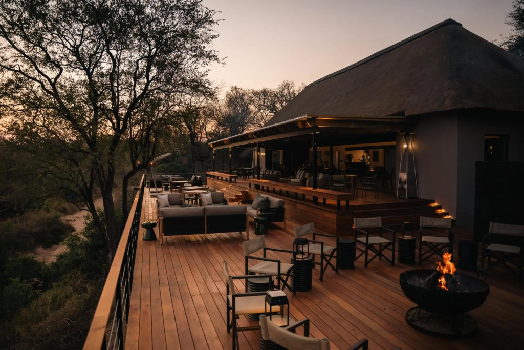 Thornybush Simbambilli Lodge