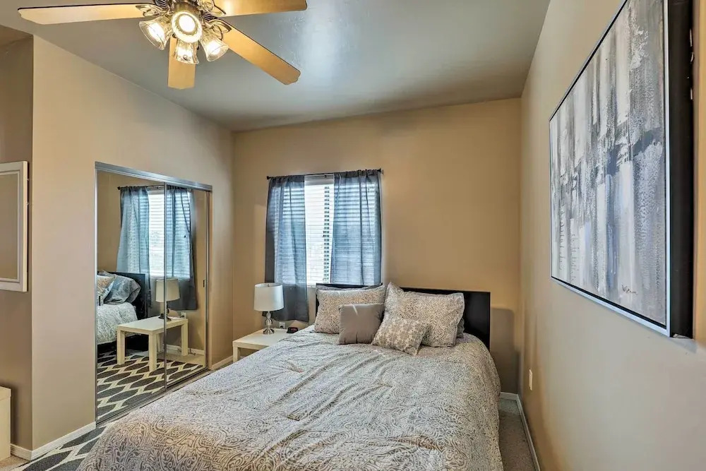 Tucson Home w/ Wraparound Balcony, Walk to U of A!