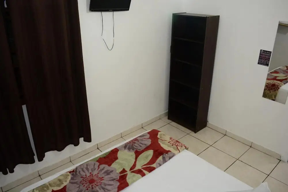 Lize Hotel