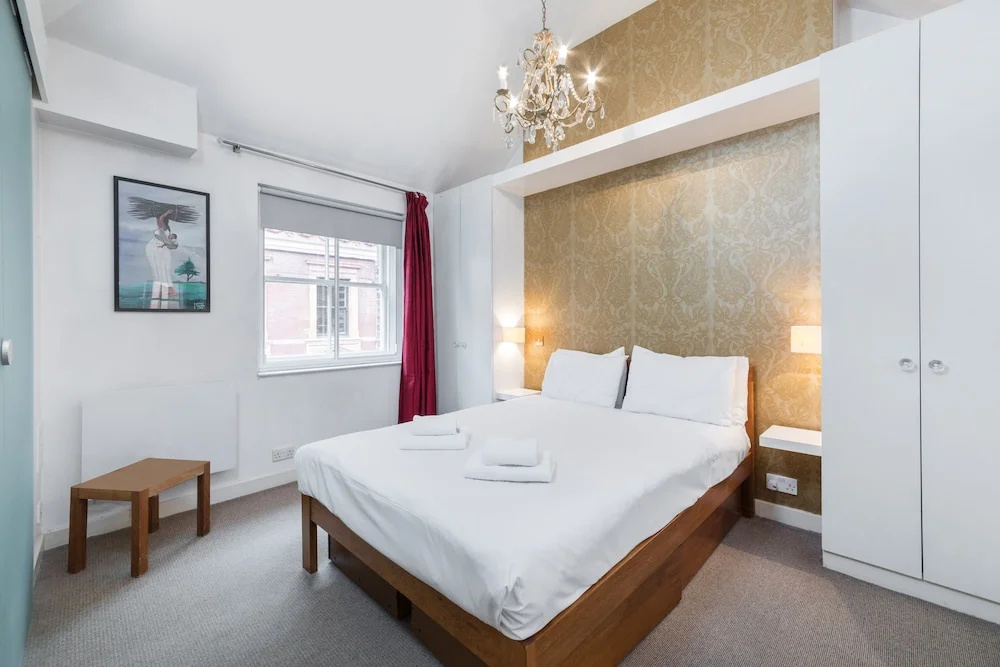 Glamorous Duplex two bed Apartment Minutes Away From Covent Garden Piazza