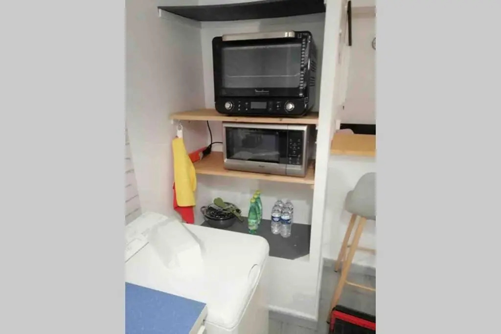 Appartement complet, hyper centre d’Auxerre.