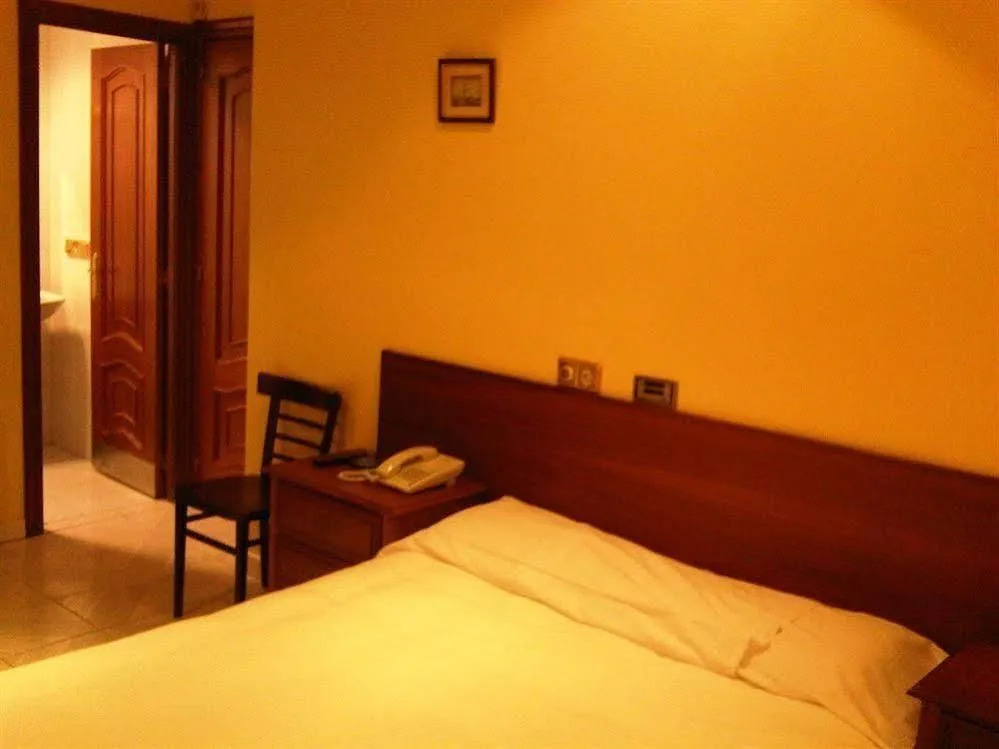 Hostal Costa Coruña