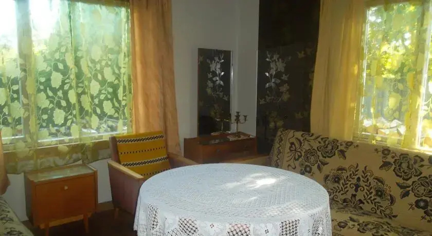 Alviine Guesthouse