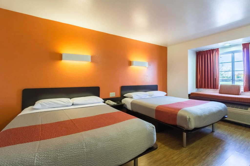 Motel 6-Huron, OH - Sandusky
