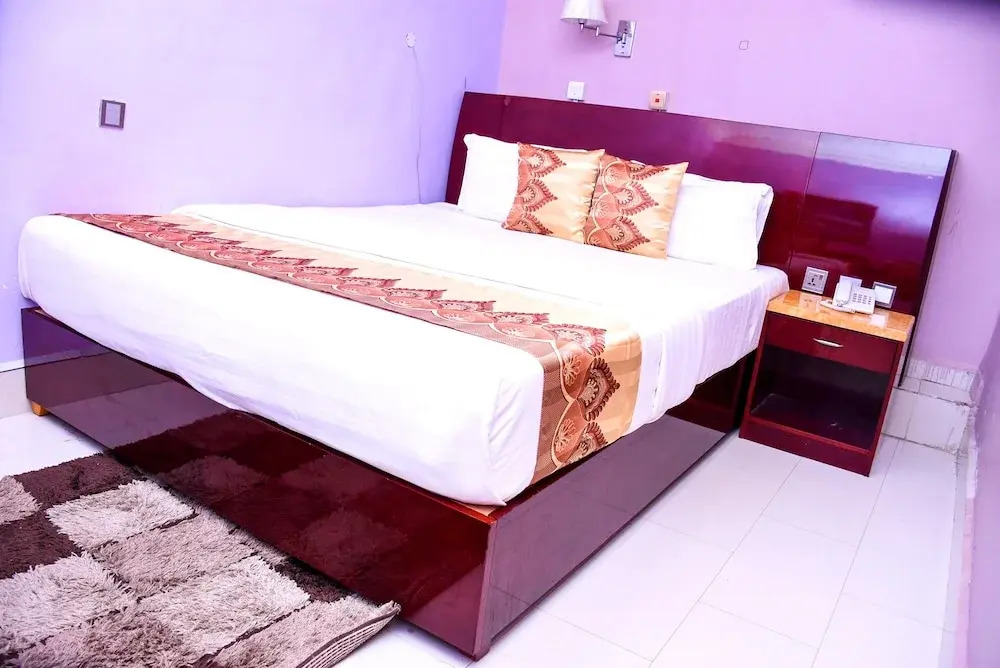 Milton Park Hotel & Resort