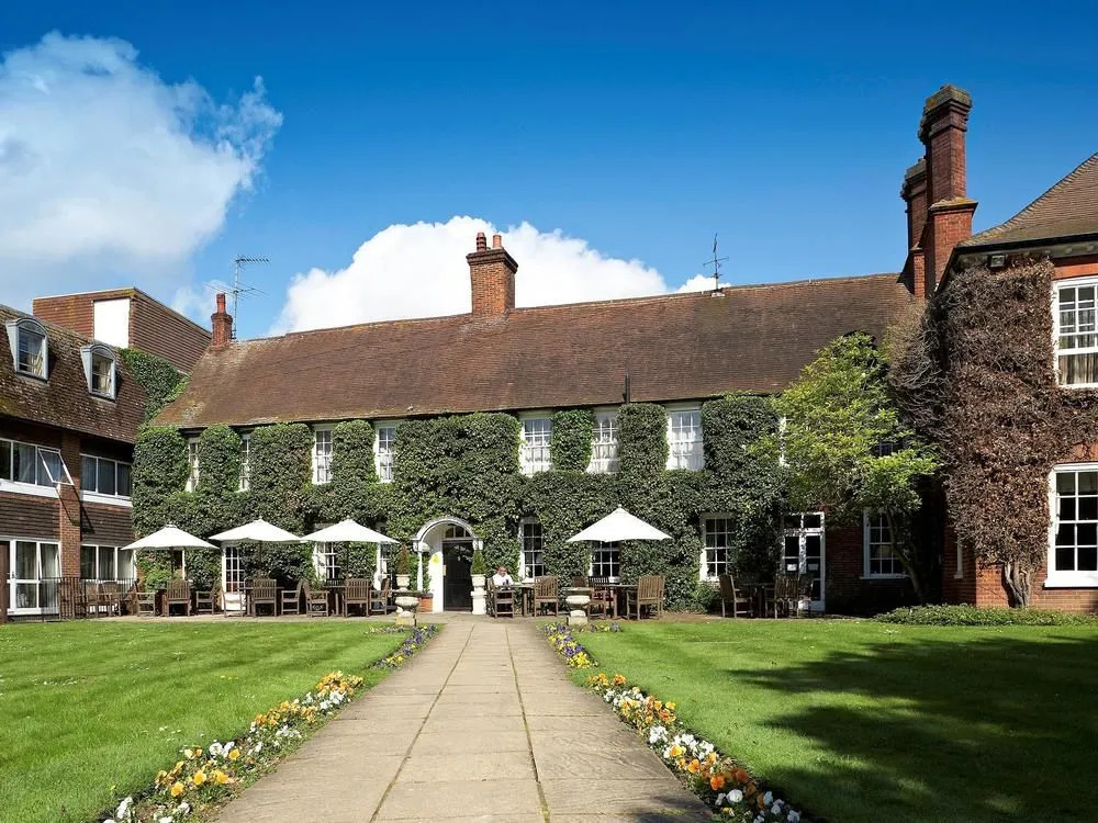 Mercure Farnham Bush Hotel