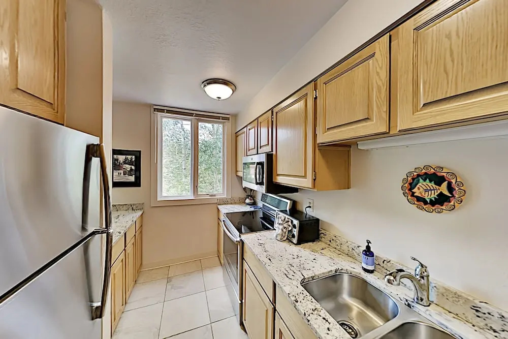 175ac152 2 Bedroom Condo
