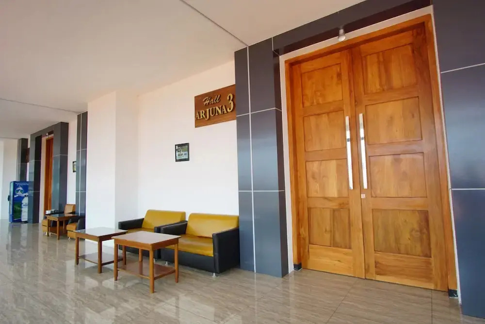Selecta Hotel Batu Malang - Adults Only