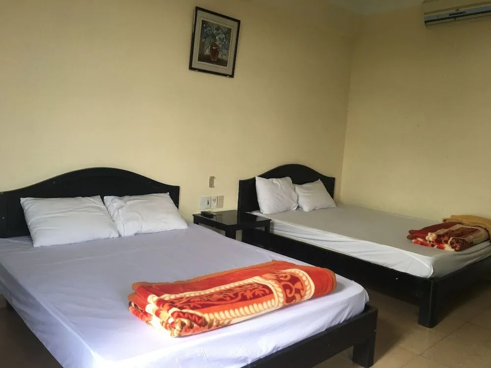 SPOT ON 924 Song Cam Hotel
