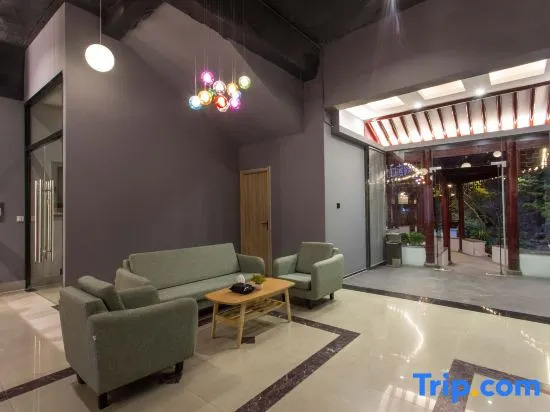 Mibai Art Hotel