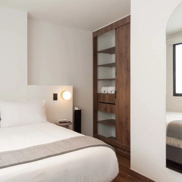w Impressive 3BR With Balcony in Laureles