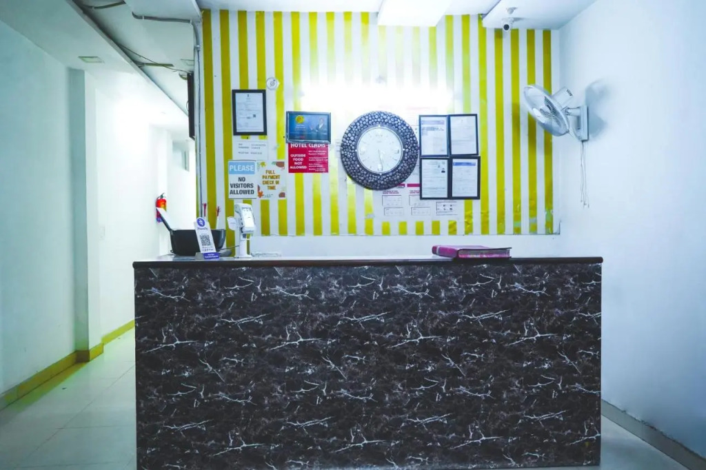 Hotel Cladis by Quadis - Sector 15 Noida