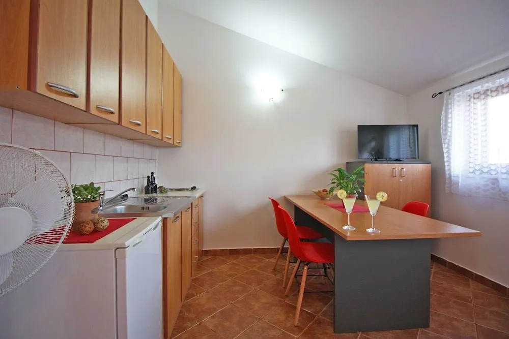 Apartments Irena 1310