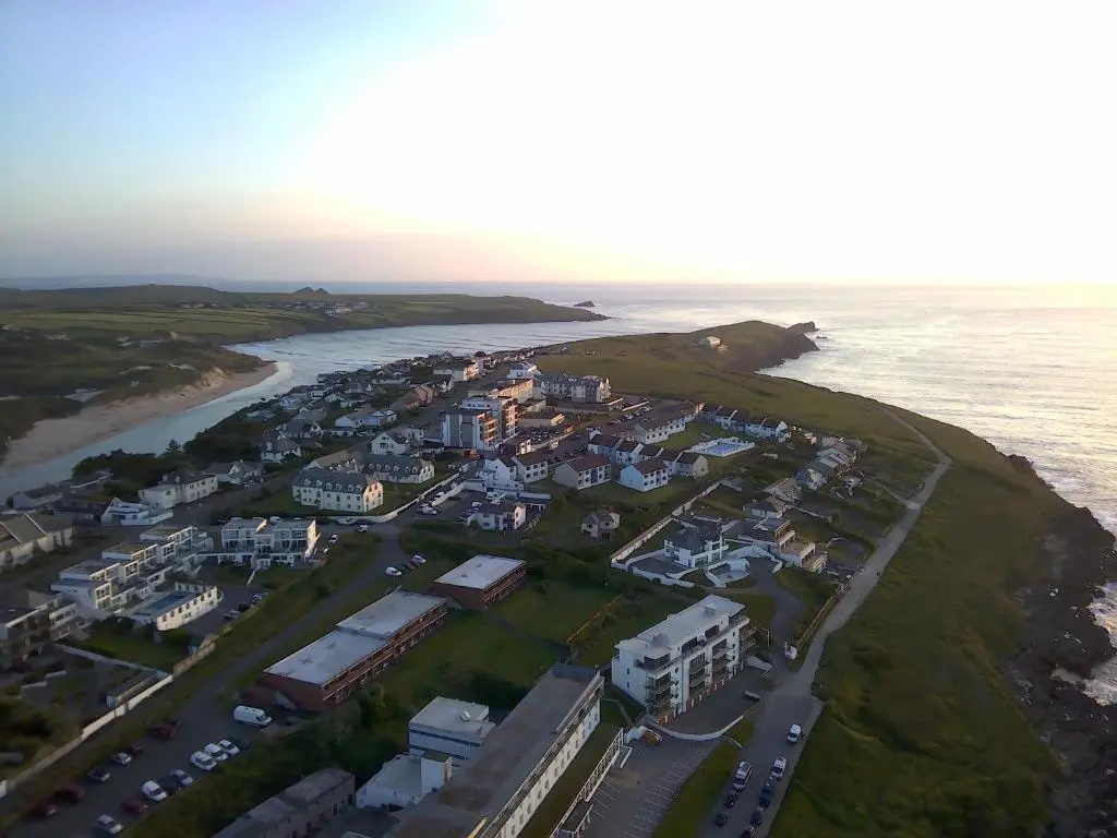 SEA BEACH & COASTAL VIEWS from LRG SUN TERRACE G Bay Apartments OVERLOOKS FISTRAL BEACH MOST DESIRABLE LOCATION SLEEPS & DINES 6 which includes SOFABED 2 BATHROOMS AL FRESCO Dining Smart tv all rooms PRIVATE PARKING 2 CARS sat-sat only April-Nov please