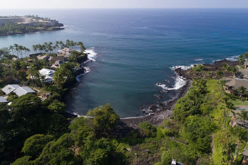 He'eia Bay Beach Bungalow (Big Island) by RedAwning