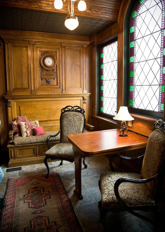 Rivertown Inn