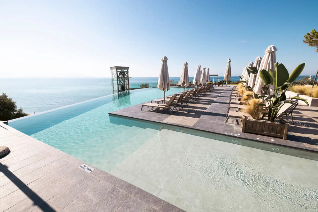 Anasa Luxury Resort