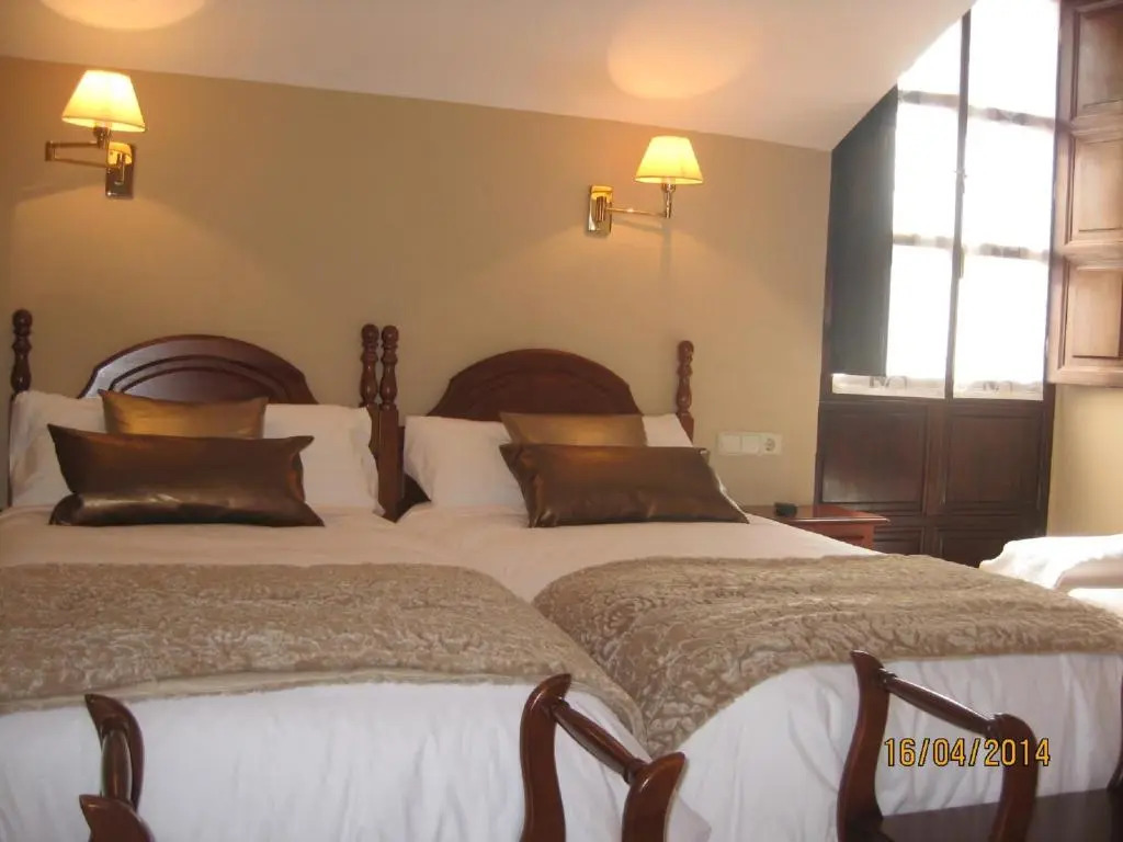 Hotel Entremontes