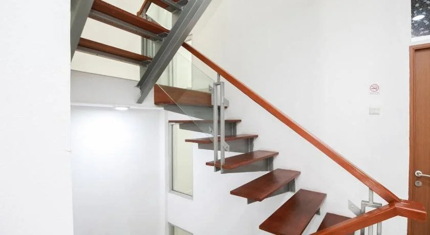 Airy Eco Kemanggisan Anggrek Neli Murni 10 Jakarta