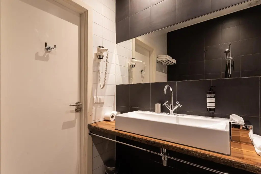 Weber Hotel 397