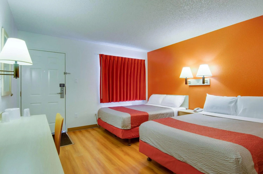 Motel 6-Tacoma, WA - Fife