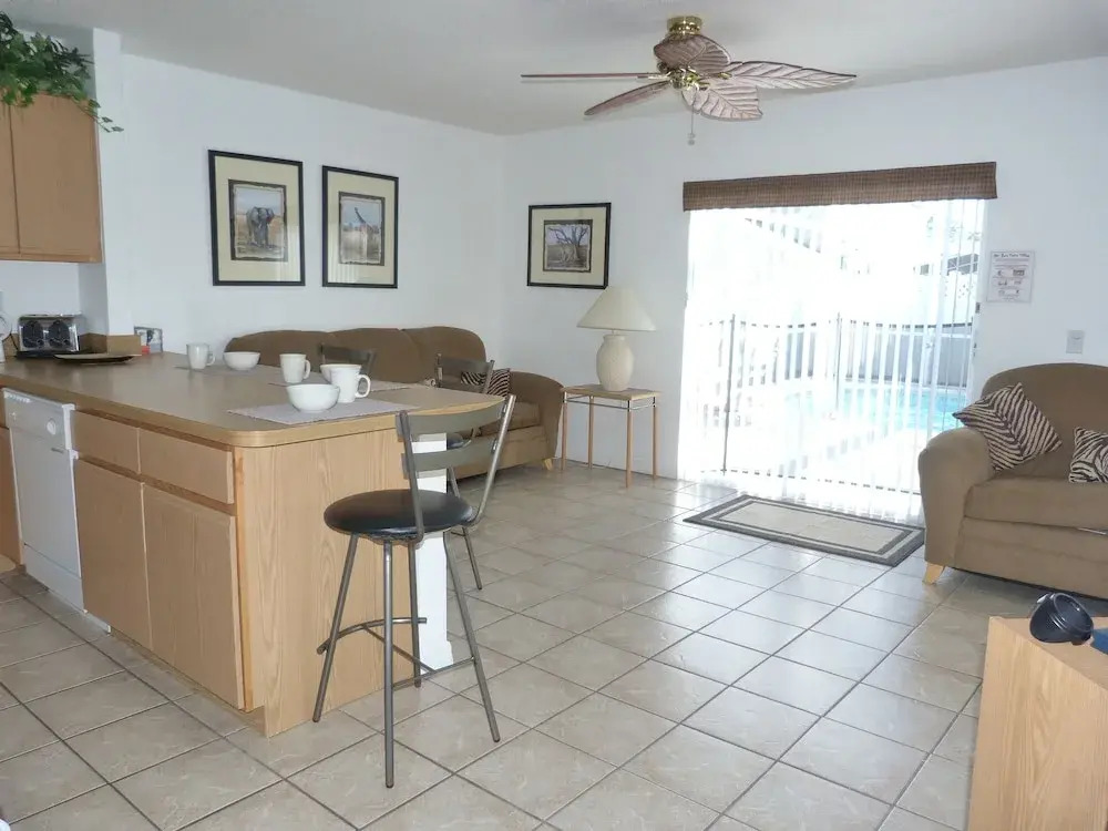 Beautiful 5 Bed3 Bath Villa With South Facing Pool spa