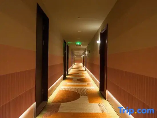 Orange Hotel (Tianjin Binhai New Area Yujiapu Free Trade Zone)