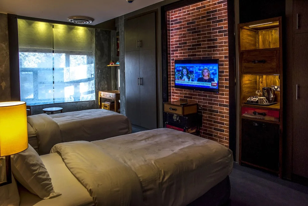 Flowery Holiday Suites