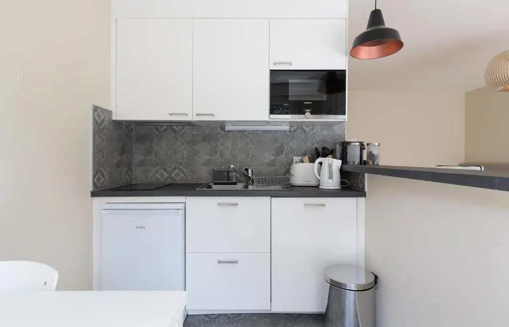 Cosy Studio Central Geneva with Parking