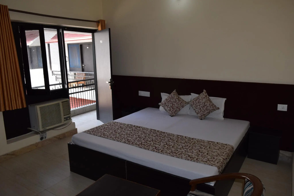 Hotel Moksha