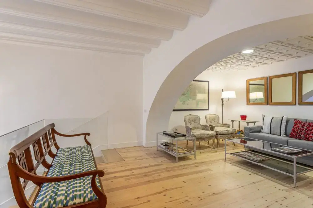 Modern Apartment 2 Bd & 2 Bth Near the Cathedral Catedral V