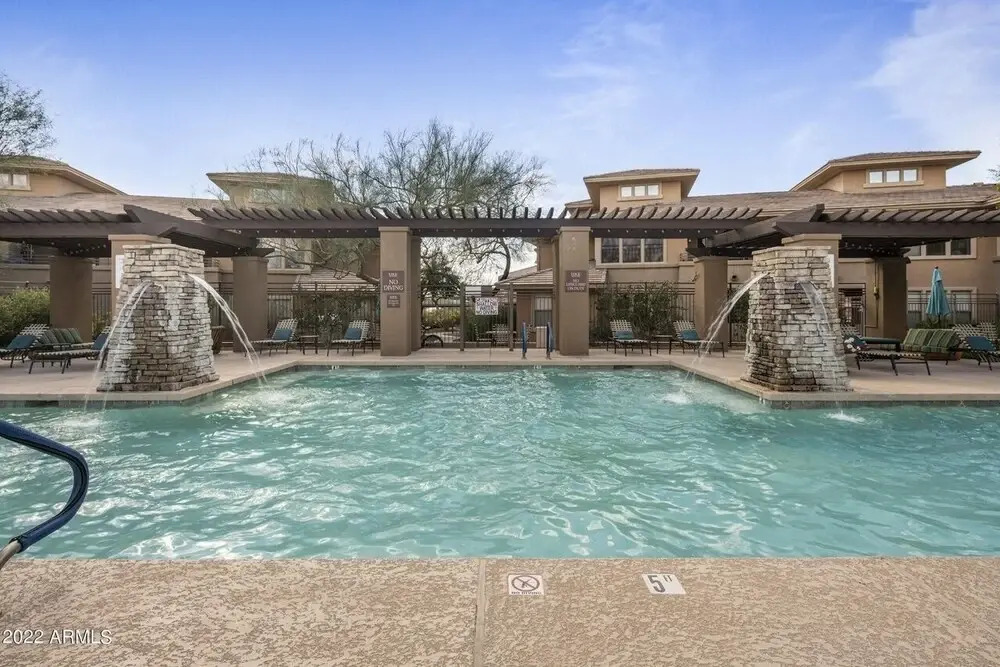Villa Edge 2 Bedroom Condo by RedAwning