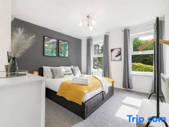 Stylish 1-Bed Luxury Retreat