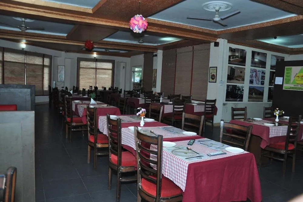 OYO 3266 Kumarhatti