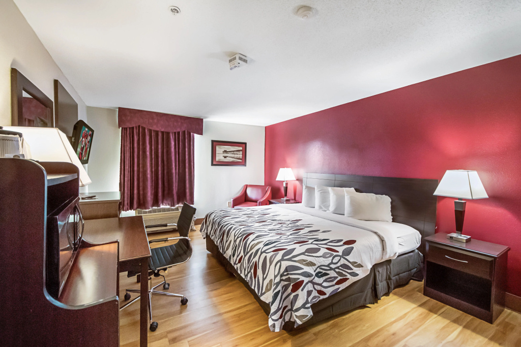 Clarion Pointe