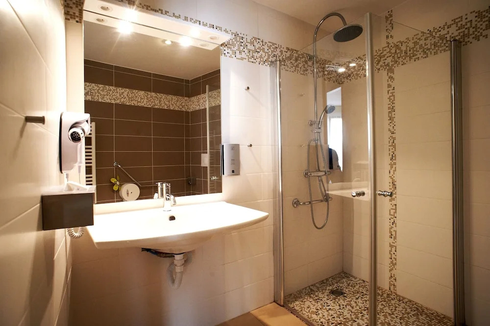 Logis Hotels Le Champalud Restaurant La Citadelle