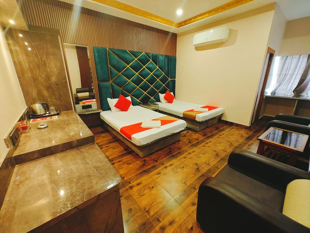 Hotel Nakshatra