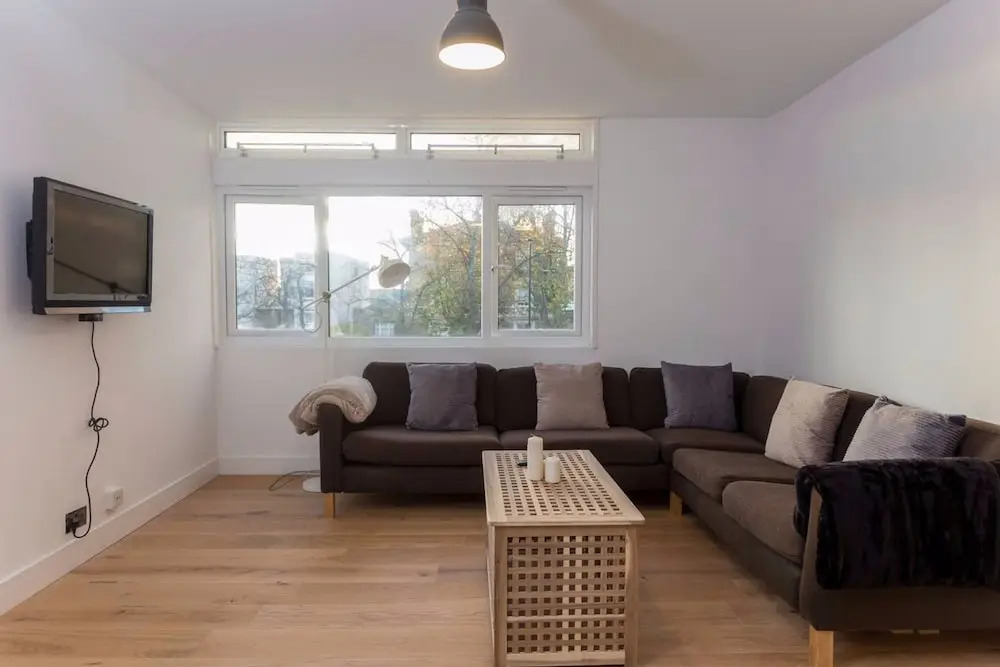 2 Bedroom Apartment near Clapham Common Sleeps 4